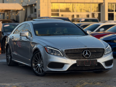 2016 Mercedes-Benz CLS400 3.0 Liters V6 twin-turbo Petrol Engine Silver White Sedan