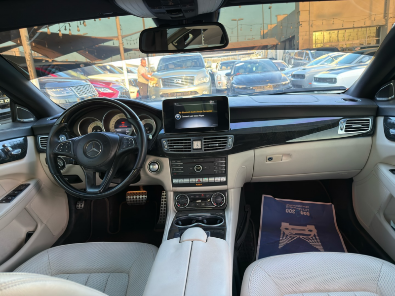 2016 Mercedes-Benz CLS400 3.0 Liters V6 twin-turbo Petrol Engine Silver White Sedan