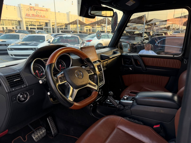 2018 Mercedes-Benz G500 4.0 Litres V8 twin-turbo Petrol Engine White Brown SUV