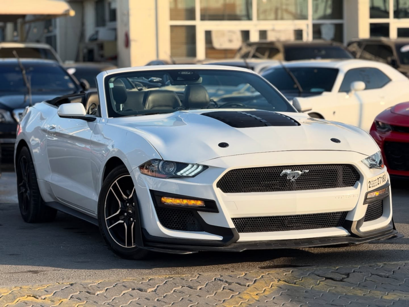 2022 Ford Mustang EcoBoost 2.3 Liters 4-cylinder Petrol Engine White Black Convertible