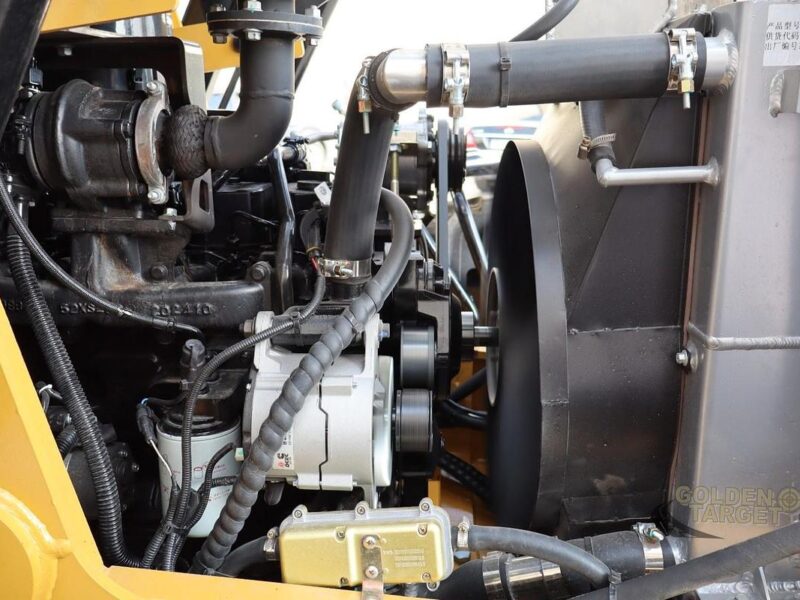 2025 SHANMON 388H Backhoe Loader Dongfeng Cummins 4 Cylinder Engine