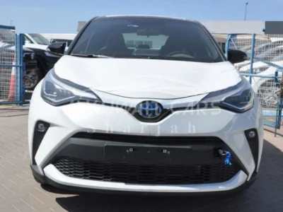 2023 Toyota C-HR 1.8 Litres HEV 4 Cylinders Engine White Black SUV Automatic