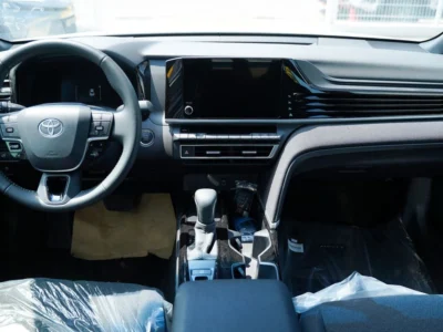 2026 Toyota Camry LE 2.5-liter 4-cylinder Petrol Engine Black Sedan GCC Specs