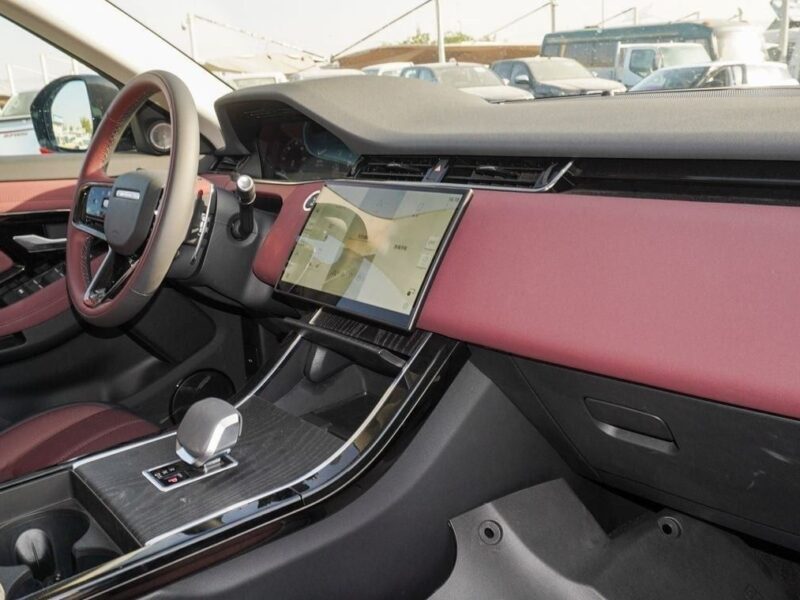 2024 Land Rover Range Rover Evoque P250 Dynamic SE 2.0 L 4 Cylinders Silver Maroon SUV