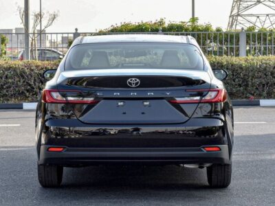 2025 Toyota Camry 2.5L In-line 4-cylinder Petrol Engine Black Beige Sedan GCC Specs