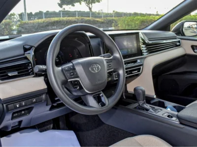 2025 Toyota Camry 2.5L In-line 4-cylinder Petrol Engine Black Beige Sedan GCC Specs
