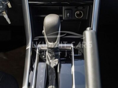 2024 Mitsubishi Xpander Cross 1.5 Litres DOHC 4-cylinder Petrol Engine Grey Black Compact SUV