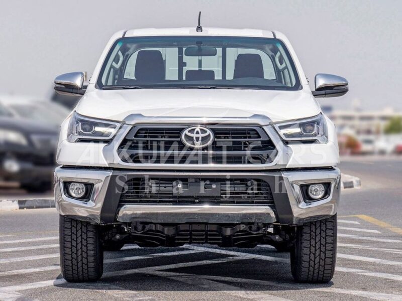2023 Toyota Hilux Double Cab 2.7 Liters 4 Cylinders Petrol Engine White Red Pickup Truck Manual