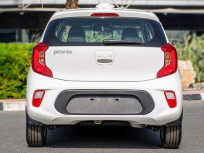 2023 Kia Picanto 1.2 Litres 4-cylinder Petrol Engine White Black Hatchback Automatic