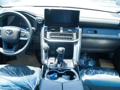 2026 Toyota Land Cruiser 3.5 Litres twin-turbo V6 Petrol Engine White Black SUV GCC