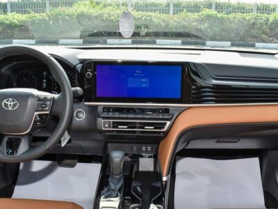 2025 Toyota Camry Grande 2.5L In-line 4-cylinder Petrol Engine Grey Tan Sedan GCC Specs