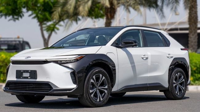 2023 Toyota bZ4X Electric Vehicle X-MODE 4WD PRO White Beige SUV 4WD