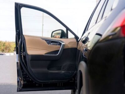 2024 Toyota RAV4 2.5 Litres 4 Cylinder Hybrid Engine Black Beige SUV Automatic