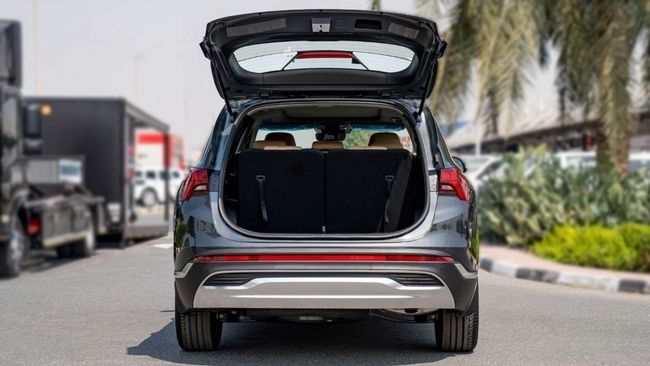 2023 Hyundai Santa Fe 2.5L MPI 4 Cylinder Petrol Engine Grey Tan SUV