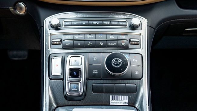 2023 Hyundai Santa Fe 2.5L MPI 4 Cylinder Petrol Engine Grey Tan SUV