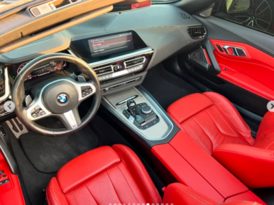 2019 BMW Z4 sDrive20i 2.0-liter turbocharged 4-cylinder Petrol Engine Blue Red Convertible