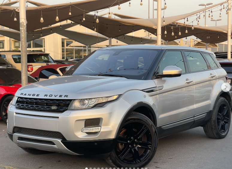 2015 Land Rover Range Rover Evoque 2.0L 4 Cylinders Turbocharged Petrol Silver Black SUV