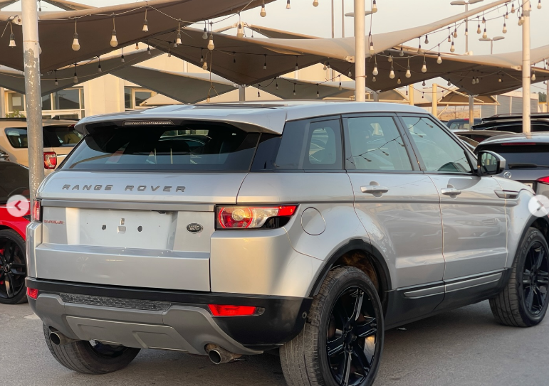 2015 Land Rover Range Rover Evoque 2.0L 4 Cylinders Turbocharged Petrol Silver Black SUV