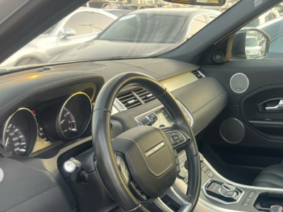 2015 Land Rover Range Rover Evoque 2.0L 4 Cylinders Turbocharged Petrol Silver Black SUV