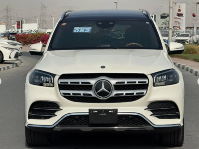 2022 Mercedes-Benz GLS 580 4MATIC 4.0-liter V8 twin-turbo Petrol Engine White Grey SUV
