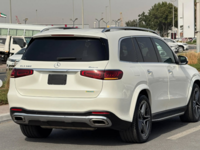 2022 Mercedes-Benz GLS 580 4MATIC 4.0-liter V8 twin-turbo Petrol Engine White Grey SUV