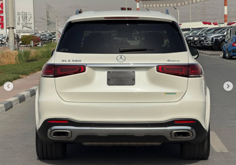 2022 Mercedes-Benz GLS 580 4MATIC 4.0-liter V8 twin-turbo Petrol Engine White Grey SUV