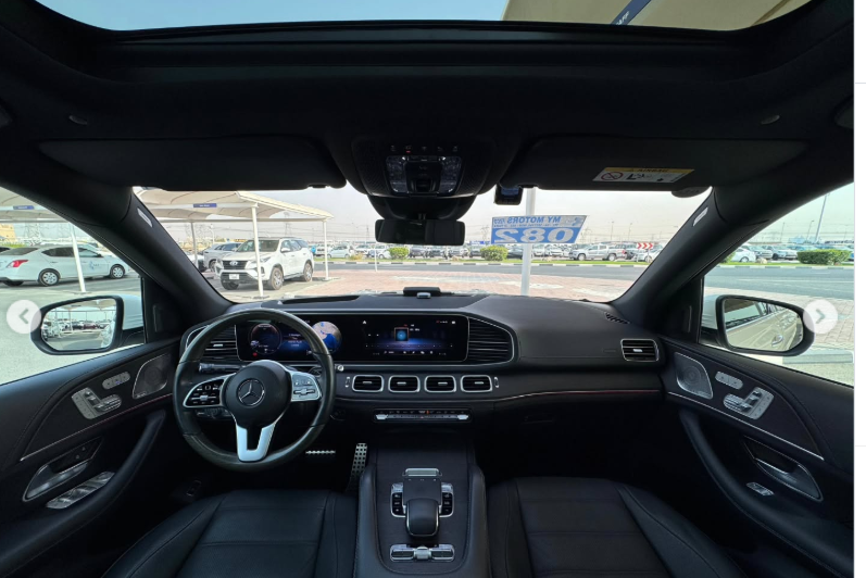 2022 Mercedes-Benz GLS 580 4MATIC 4.0-liter V8 twin-turbo Petrol Engine White Grey SUV