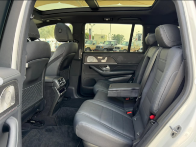 2022 Mercedes-Benz GLS 580 4MATIC 4.0-liter V8 twin-turbo Petrol Engine White Grey SUV