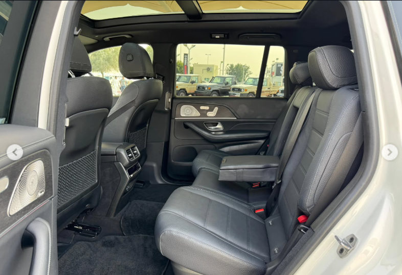 2022 Mercedes-Benz GLS 580 4MATIC 4.0-liter V8 twin-turbo Petrol Engine White Grey SUV