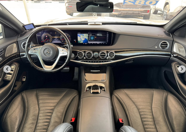 2019 Mercedes-Benz S 560 AMG Line 4.0 Litres V8 Petrol Engine White Black Sedan