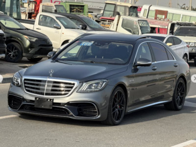 2018 Mercedes-Benz S 63 AMG 4.0 Litres V8 biturbo Petrol Engine Grey Sedan Automatic
