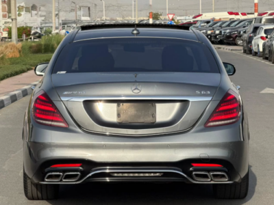 2018 Mercedes-Benz S 63 AMG 4.0 Litres V8 biturbo Petrol Engine Grey Sedan Automatic