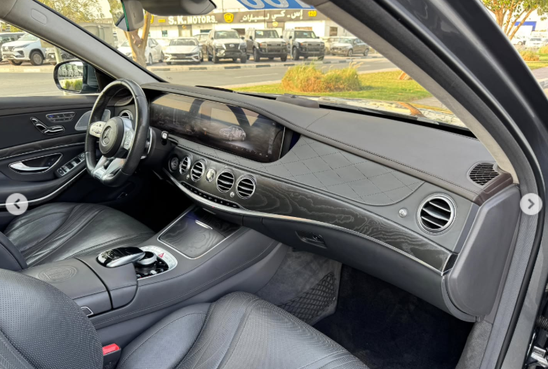 2018 Mercedes-Benz S 63 AMG 4.0 Litres V8 biturbo Petrol Engine Grey Sedan Automatic