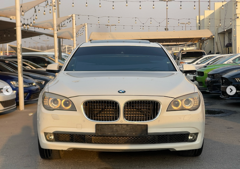 2012 BMW 750Li 4.4 Litres Twin-Turbo V8 Petrol Engine White Brown Luxury Sedan RWD GCC