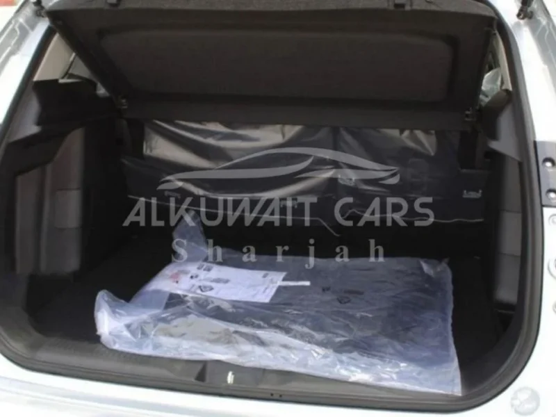 2023 Suzuki Grand Vitara GLX 1.5 Litres 4 Cylinders Petrol Engine White Black SUV Automatic