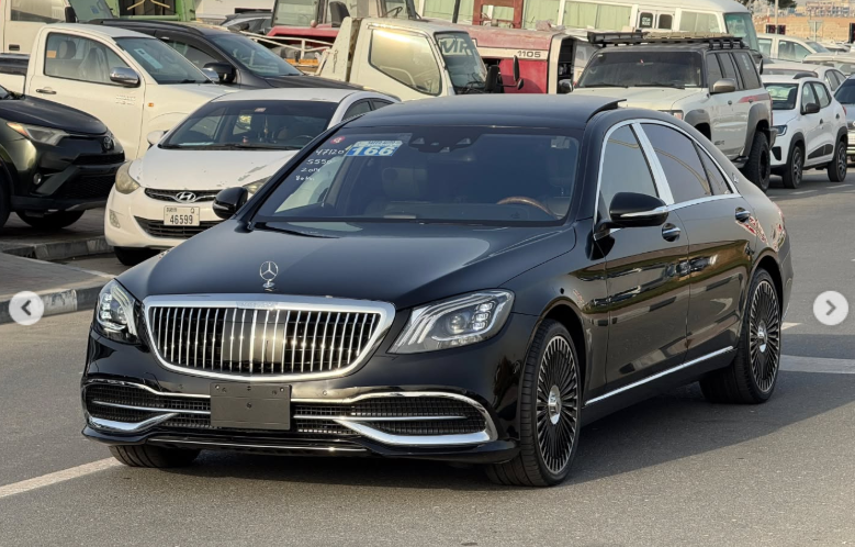 2014 Mercedes-Benz S 550 4.7 Liters V8 Twin-Turbocharged Petrol Engine Black Luxury Sedan RWD