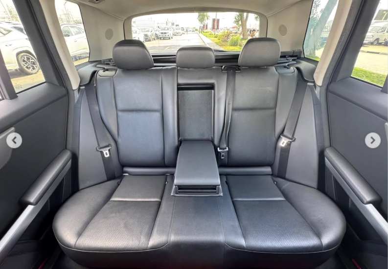 2010 Mercedes-Benz GLK 350 3.5 Litres V6 Petrol Engine Silver Black SUV Automatic AWD