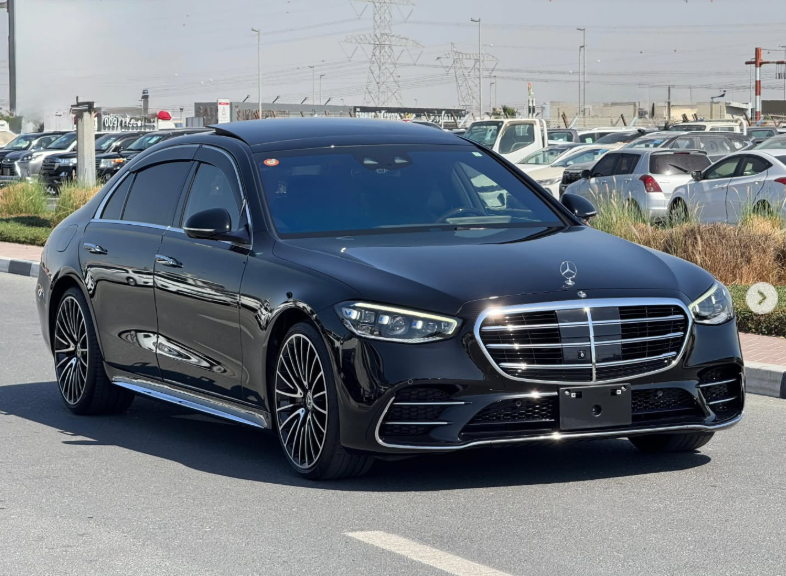 2021 Mercedes-Benz S 500 LWB 3.0L Inline-6 Turbocharged with EQ Boost Black Luxury Sedan
