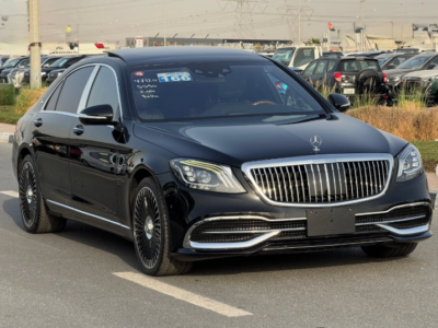 2014 Mercedes-Benz S 550 4.7 Liters V8 Twin-Turbocharged Petrol Engine Black Luxury Sedan RWD