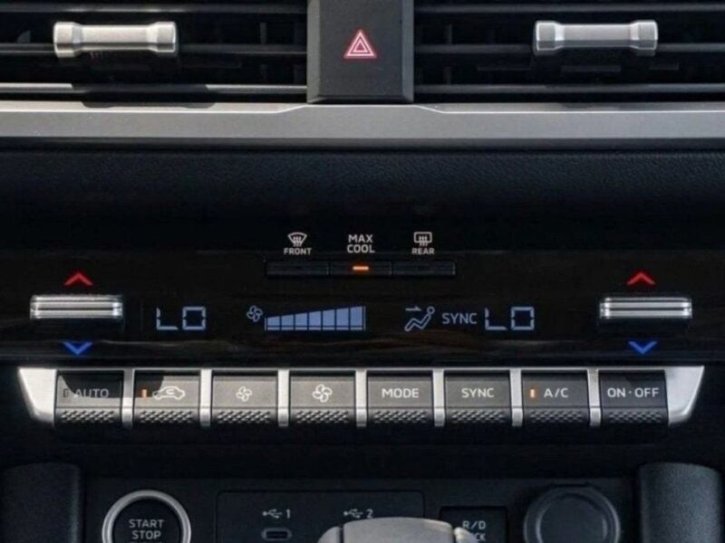 2024 Mitsubishi L200 Sportero 2.4L 4-cylinder Diesel Engine Grey Black Pickup Truck Automatic