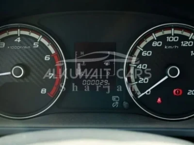 2023 Mitsubishi L200 2.4 Litres 4-Cylinder Diesel Engine White Grey Pickup Truck Manual