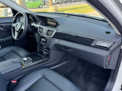 2013 Mercedes-Benz E350 3.5 Litres V6 Naturally Aspirated Petrol Engine White Grey Sedan RWD