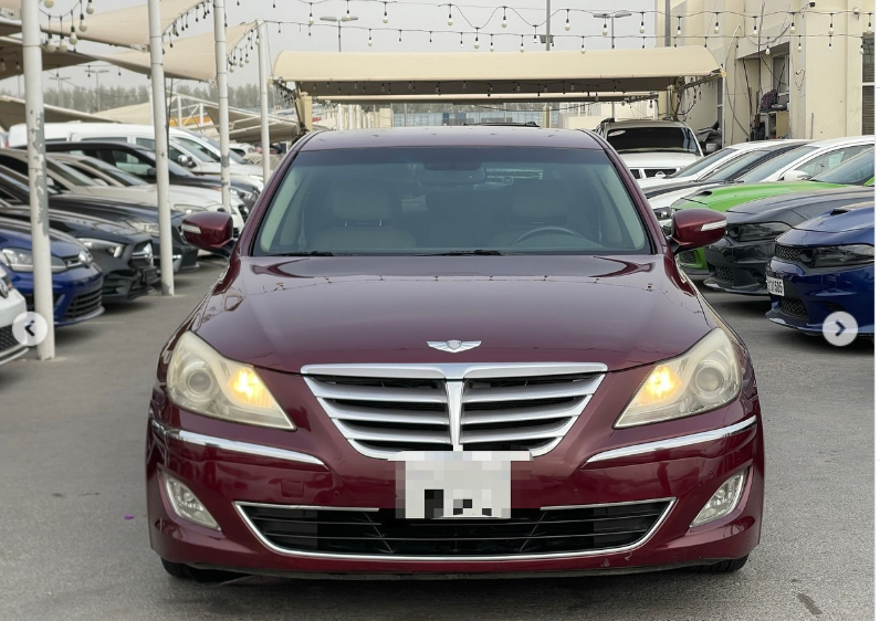 2013 Hyundai Genesis 3.8-liter V6 Petrol Engine Maroon Beige Sedan American Specs RWD