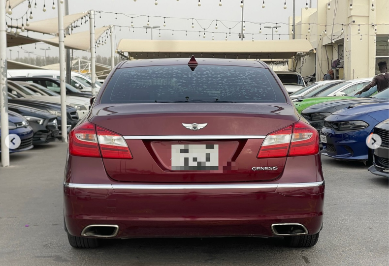 2013 Hyundai Genesis 3.8-liter V6 Petrol Engine Maroon Beige Sedan American Specs RWD