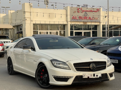 2012 Mercedes-Benz CLS63 AMG 5.5-liter twin-turbo V8 Petrol Engine White Beige Sedan RWD