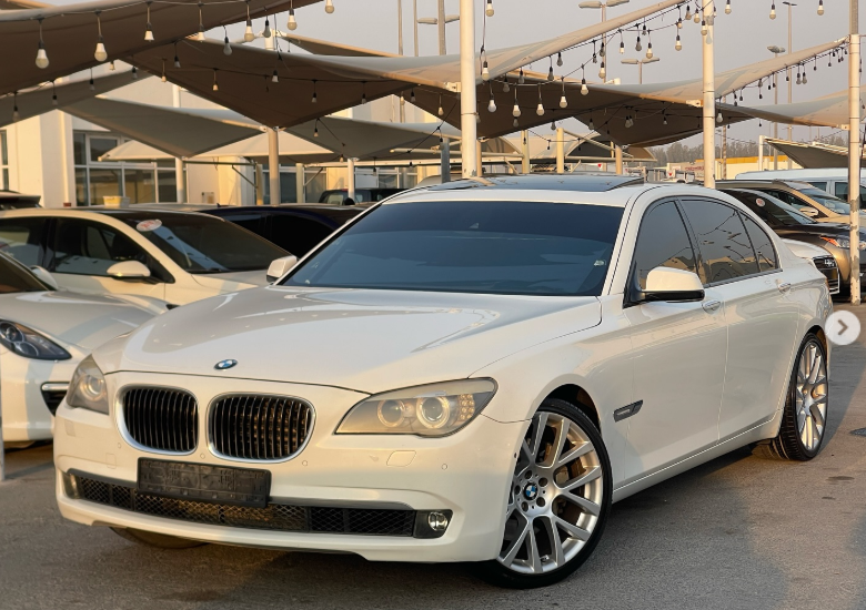 2012 BMW 750Li 4.4 Litres Twin-Turbo V8 Petrol Engine White Brown Luxury Sedan RWD GCC