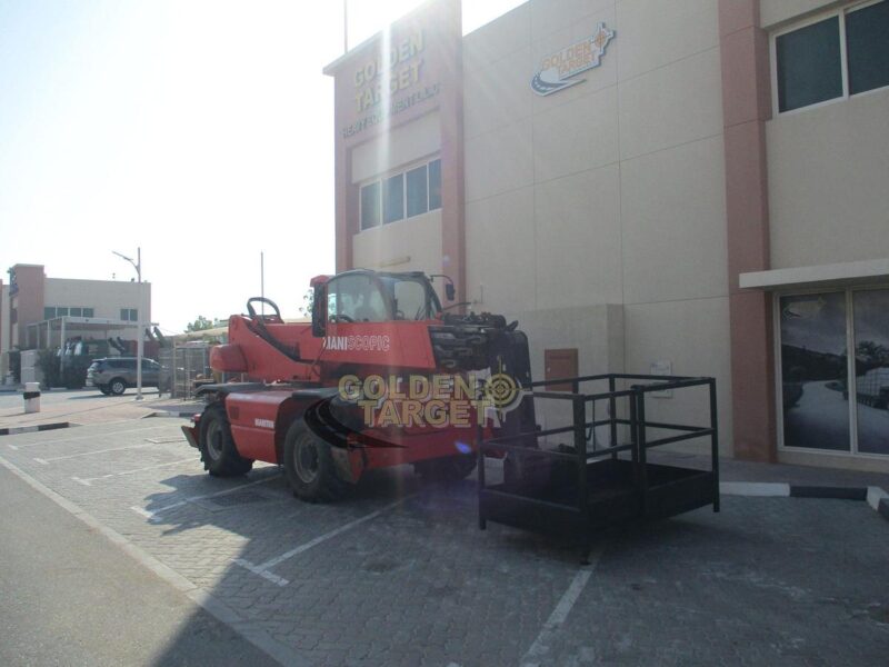 2008 Manitou MRT2150 Telehandler 4-Cylinder Daimler Chrysler OM-904-LA Diesel Engine Red