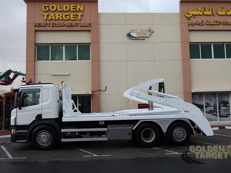 2014 SCANIA P370 6x2 Double Skip Loader 6 Cylinder Diesel Engine Automatic White