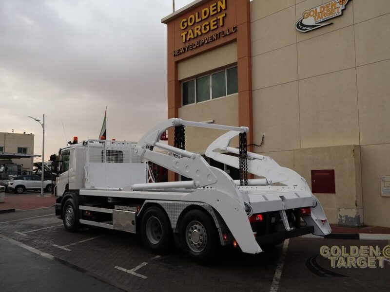 2014 SCANIA P370 6x2 Double Skip Loader 6 Cylinder Diesel Engine Automatic White