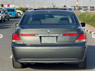 2003 BMW 745i 4.4 Litres Naturally Aspirated 8-cylinder Petrol Engine Grey Black Sedan RWD